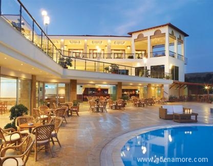 Hotel Alexandros Palace, частни квартири в града Halkidiki, Гърция