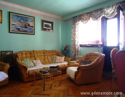 Stan u Budvi, ενοικιαζόμενα δωμάτια στο μέρος Budva, Montenegro