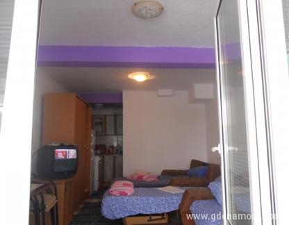 Apartmani P, alloggi privati a Rafailovići, Montenegro