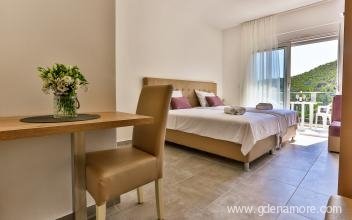 Apart-house Family, private accommodation in city Čanj, Montenegro