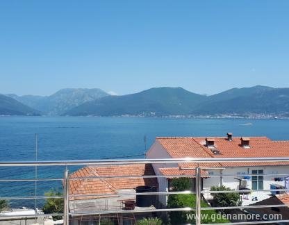 Toppleilighet med havutsikt, leilighet, privat innkvartering i sted Kra&scaron;ići, Montenegro - IMG-71c162be6b1462f93750f190813c24c5-V