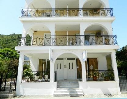 Ariston Apartments, privatni smeštaj u mestu Poros, Grčka - ariston-apartments-poros-kefalonia-1