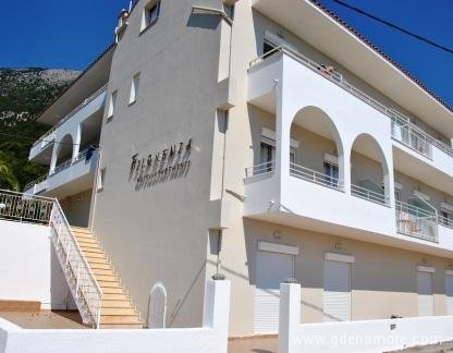 Hotel Filoxenia, zasebne nastanitve v mestu Poros, Grčija - filoxenia-hotel-poros-kefalonia-1