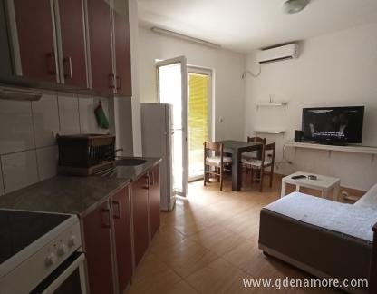 Apartment MATOVIC, private accommodation in city Budva, Montenegro - Jednosoban stan MATOVIC - Budva