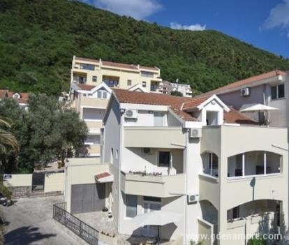 Villa Biser, alloggi privati a Budva, Montenegro