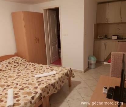 Διαμερίσματα-δωμάτια Seljanovo, ενοικιαζόμενα δωμάτια στο μέρος Tivat, Montenegro