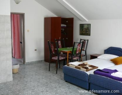 Vila , , private accommodation in city Budva, Montenegro - Avuko budva, veliki studio