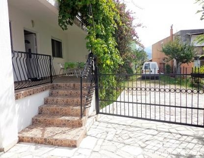 Vila Birtas, apartmani, privatni smeštaj u mestu Šušanj, Crna Gora - vila