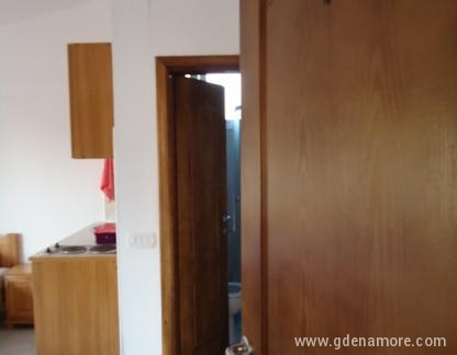 Vila Lela, Apartman 7, privatni smeštaj u mestu Dobre Vode, Crna Gora