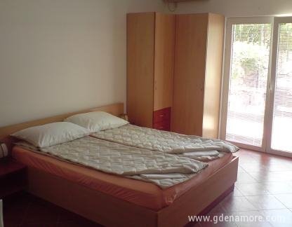 Guest House Djonovic, , private accommodation in city Petrovac, Montenegro - DSC02448