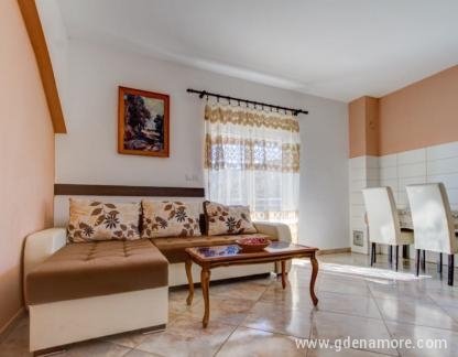 Villa Rajovic, , private accommodation in city Bečići, Montenegro - 57057868_547963679060361_5634379257011503104_n