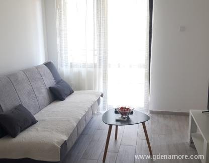 Bonaca Apartments, , ενοικιαζόμενα δωμάτια στο μέρος Orahovac, Montenegro - 20190723_130304