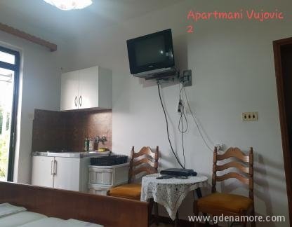 Apartmani Vujovic, , logement privé à Donji Stoliv, Monténégro - viber_image_2022-06-27_21-09-59-535