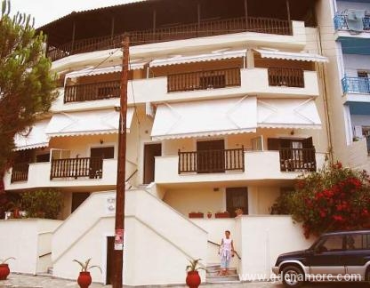 Faros Family Hotel, частни квартири в града Neos Marmaras, Гърция - Glavna slika objekta