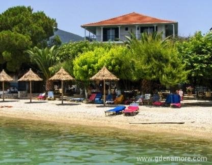 Delfini, privatni smeštaj u mestu Nidri, Grčka - Hotel Delfini