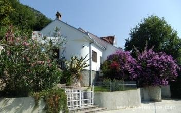 Villa Milena, private accommodation in city Kamenari, Montenegro