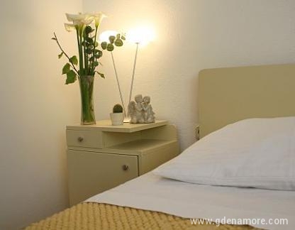 Apartmani Kastelan, private accommodation in city Omi&scaron;, Croatia - Ap. 1