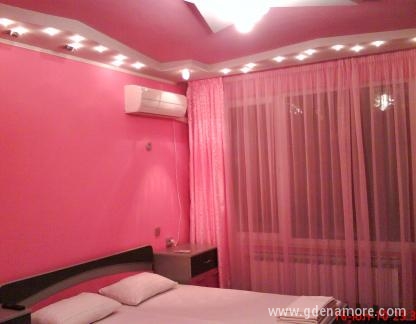 Самостоятелни стаи Деси, privatni smeštaj u mestu Nesebar, Bugarska - розова стая