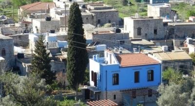 Traditional  Hotel  " IANTHE ", private accommodation in city Chios, Greece