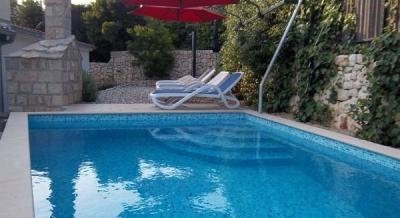 Appartement à Makarska avec piscine, logement privé à Makarska, Croatie