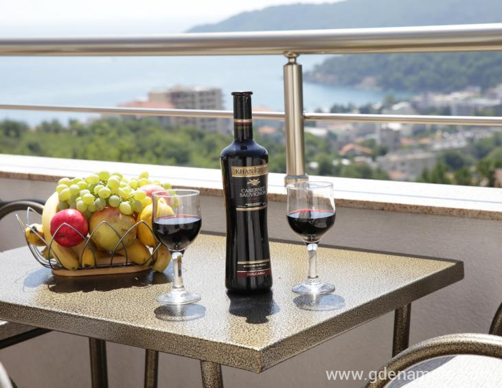 Stan2-6 osoba pogled na more