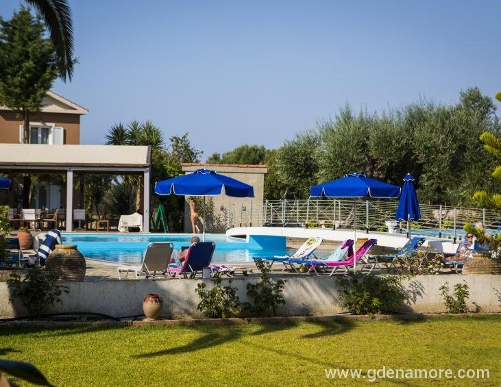 olive-grove-studios-and-apartments-svoronata-kefal