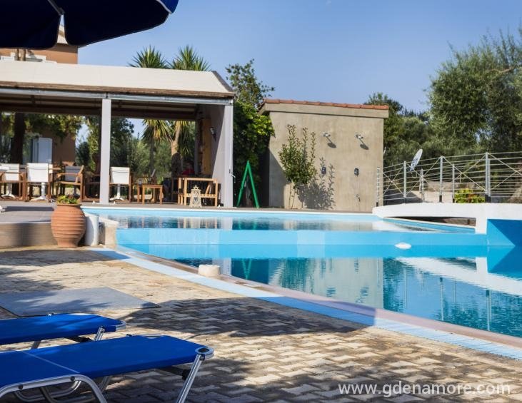 olive-grove-studios-and-apartments-svoronata-kefal
