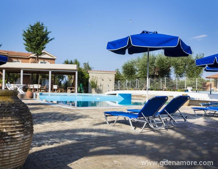 olive-grove-studios-and-apartments-svoronata-kefal