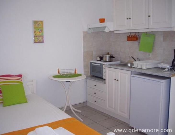by-the-sea-apartments-siviri-kassandra-3-bed-studi