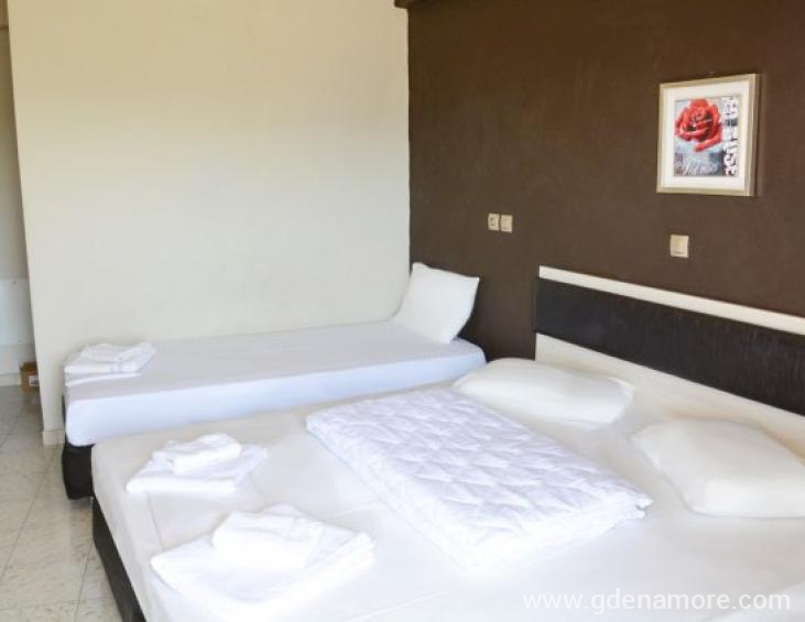 soultana-house-rooms-apartments-neos-marmaras-sith soultana-house-rooms-apartments-neos-marmaras-sith