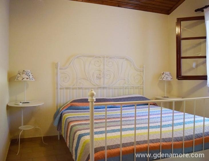 dendrolivano-studios-and-apartmens-minia-kefalonia