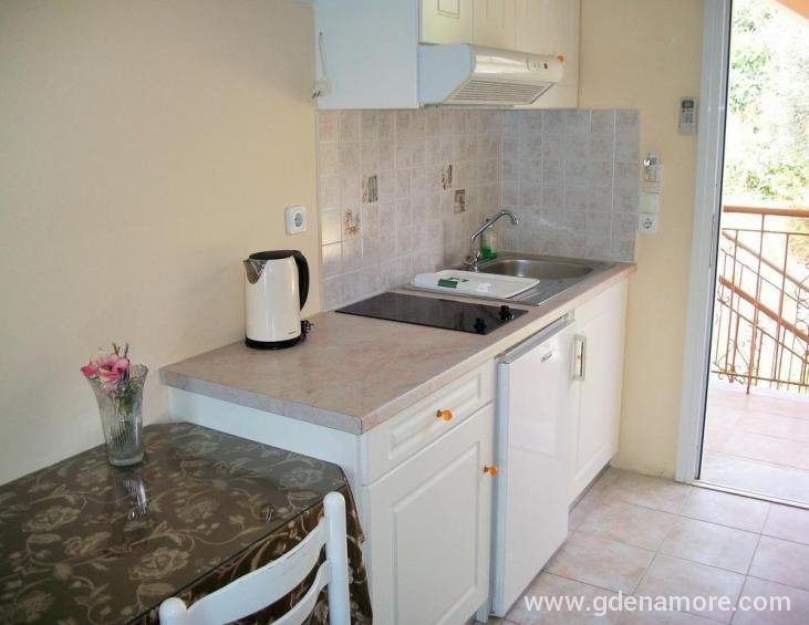 diona-studios-lourdata-kefalonia-6