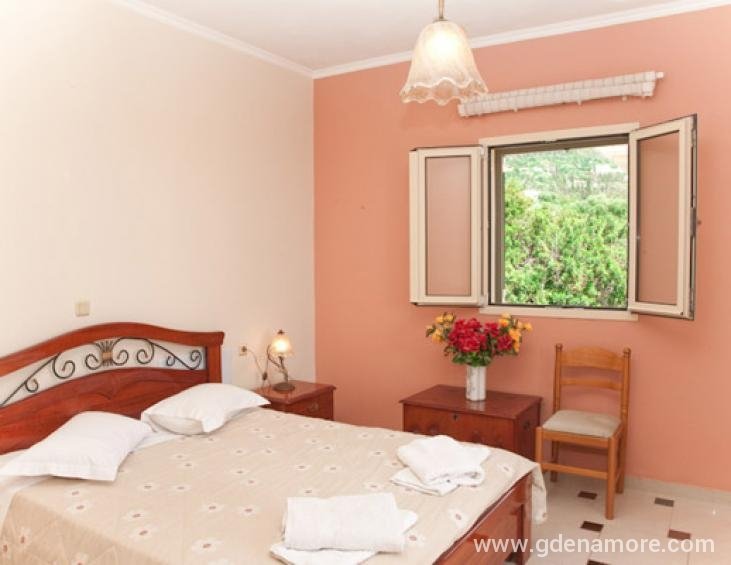liocharis-apartments-lourdata-kefalonia-neoclassic