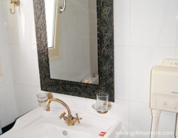 liocharis-apartments-lourdata-kefalonia-neoclassic