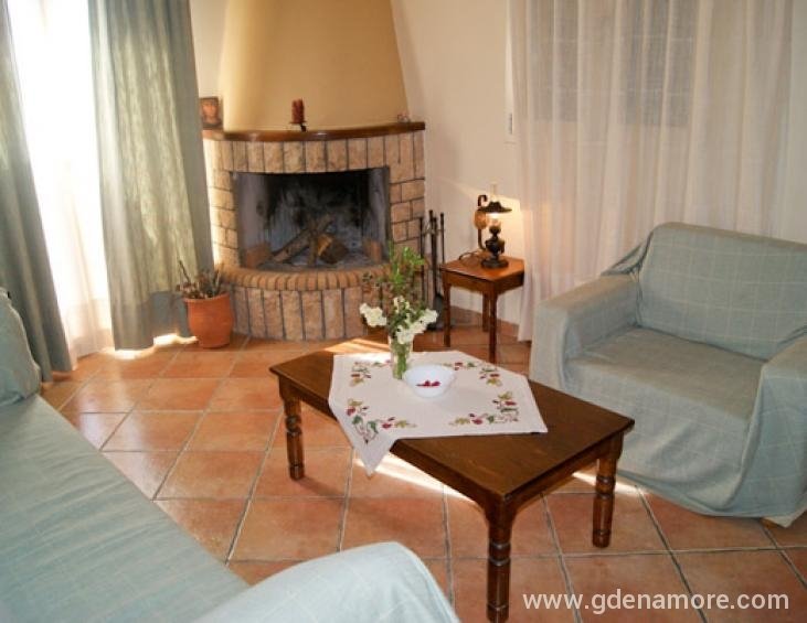 liocharis-apartments-lourdata-kefalonia-traditiona