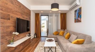 Accordion Lux Apartment, private accommodation in city Dobre Vode, Montenegro