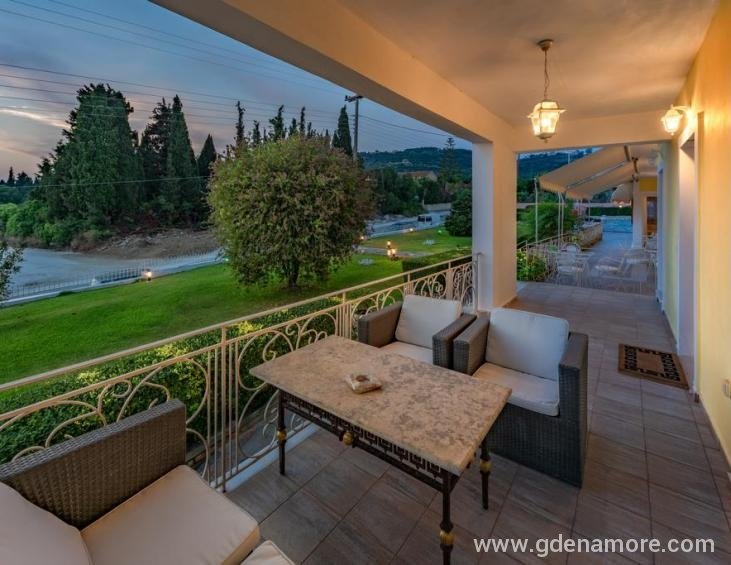 sophia-elena-villa-minia-kefalonia-7