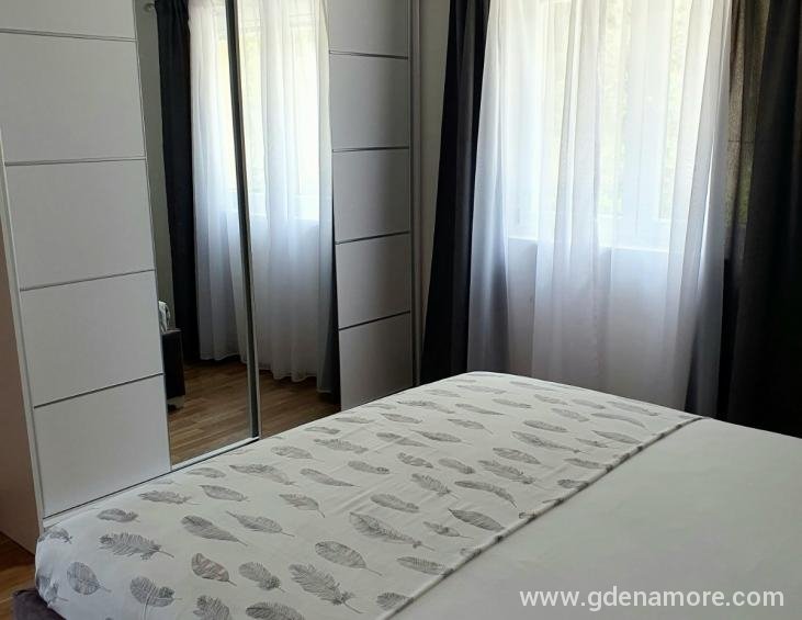 IMG-8de834e7f8933eddece113ddf7dd6954-V