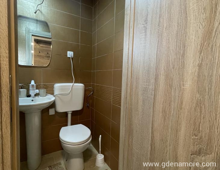 DD228D68-52A4-4C35-9F03-9819A8033523