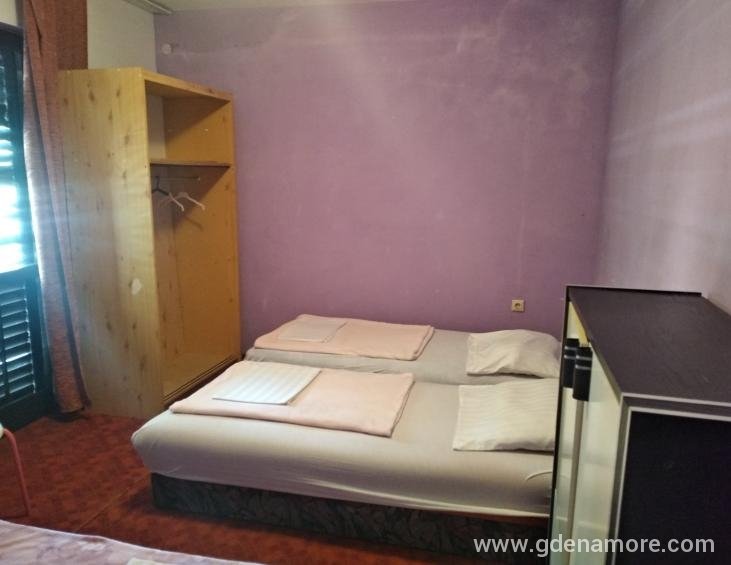 IMG-acd262622b48f95a9daf63721c814c8d-V