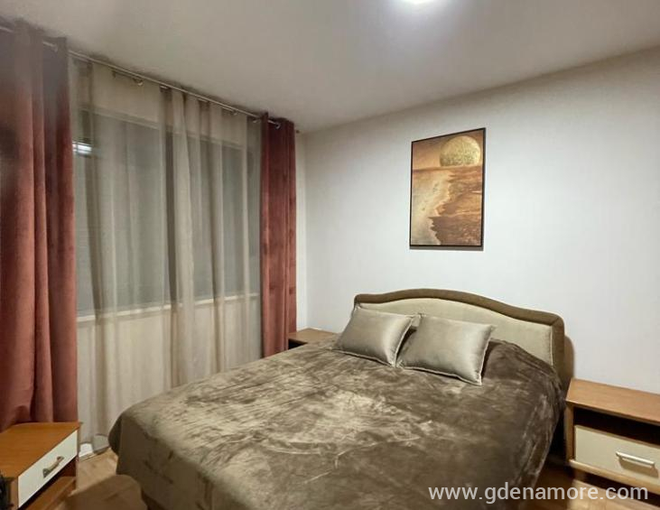 12eba7b3-5084-4e3e-8364-fc52438604bd