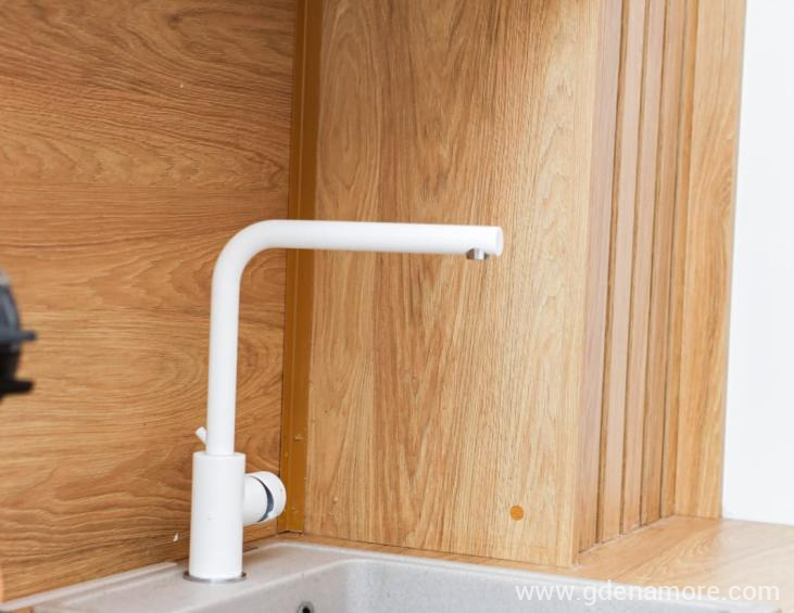 5410259d-c0b9-4d98-b51e-ec7565ede96a