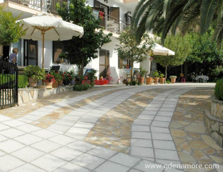 captain-studios-vasiliki-lefkada-5_xuFMoqX8F8