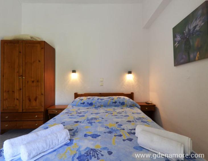 chrisi-akti-hstudios-skala-potamia-2-bed-room-3
