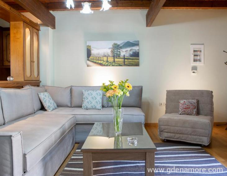 dimitras-home-vasiliki-lefkada-8