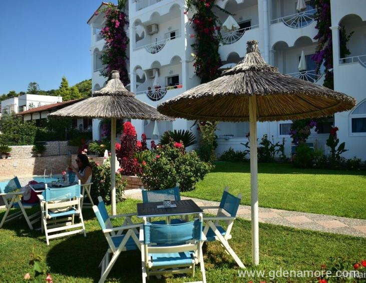 haris-hotel-apartments-vrahos-epirus-61