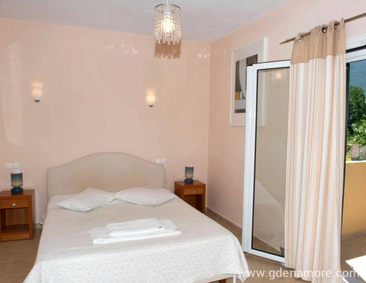 heliotropia-houses-vasiliki-lefkada-bungalow-6