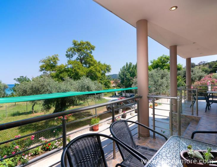 kapsogeorgis-rooms-kinira-thassos-23-