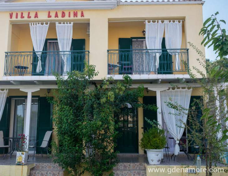 ladina-villa-kariotes-lefkada-9