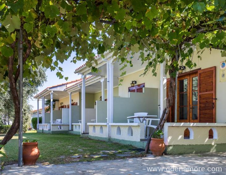 sarimpalas-studios-kinira-thassos-4